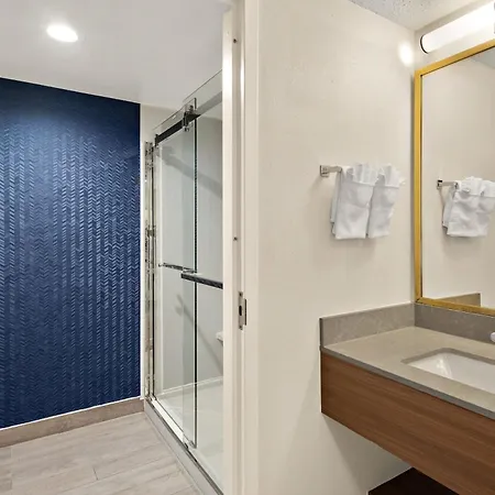Hotel Fairfield By Marriott Chesapeake Exterior foto